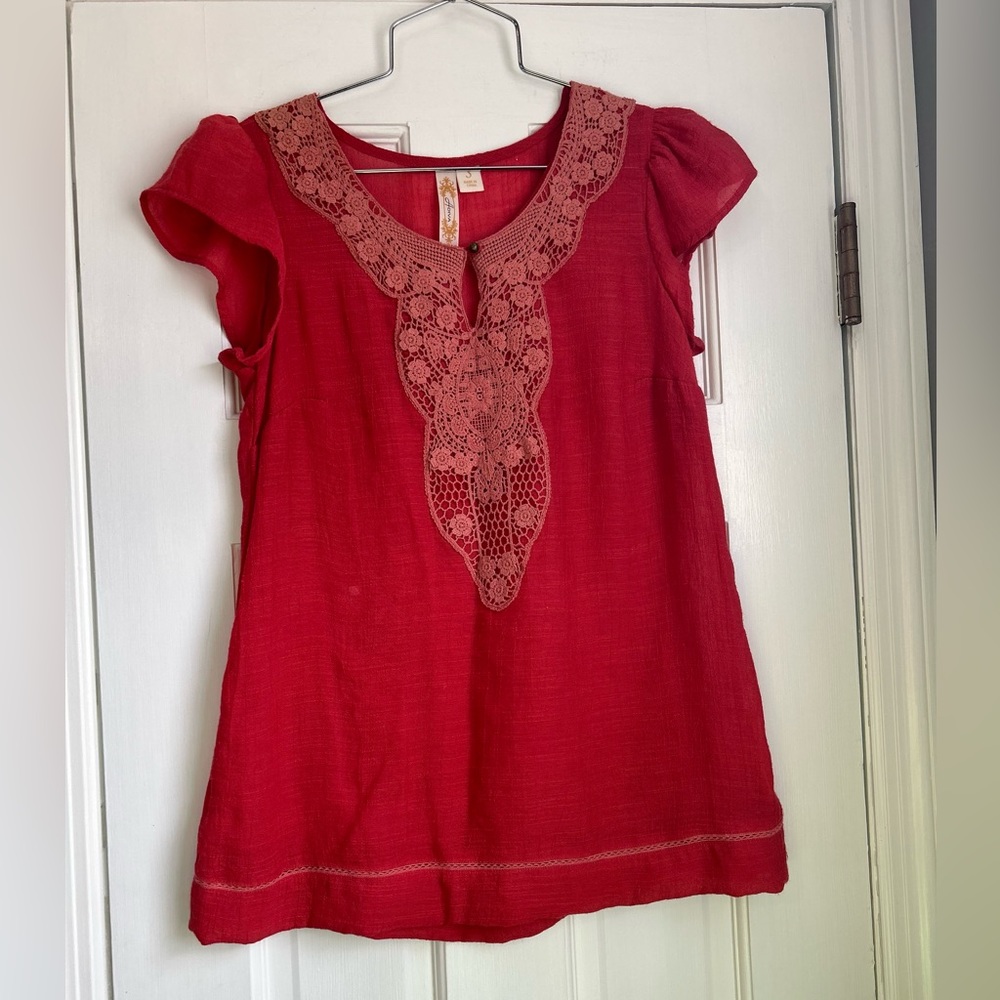 *4/$20* Adiva Red Top size small
